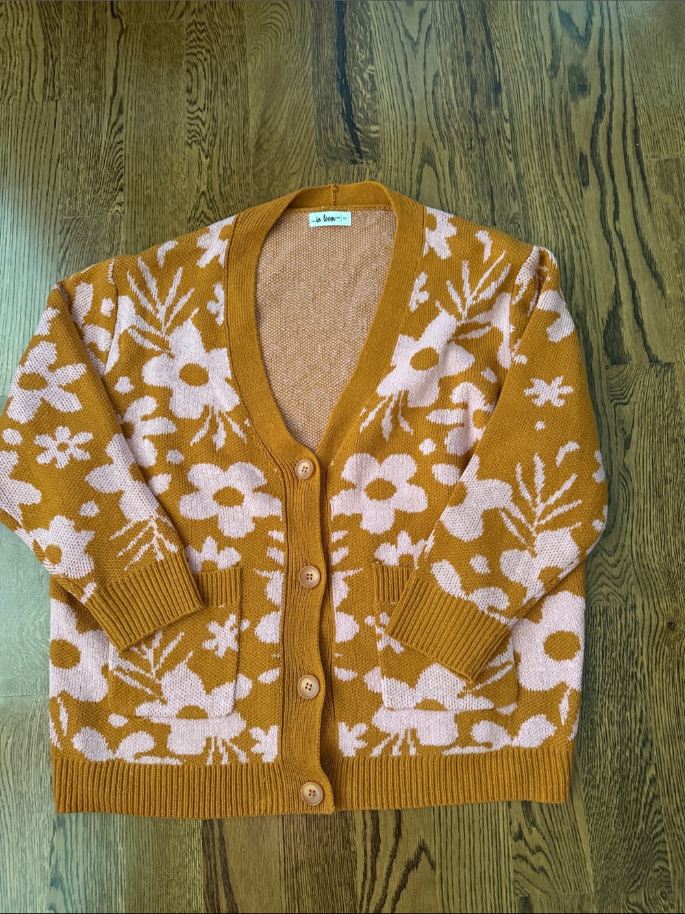 In Loom Floral Button-Front Cardigan Sweater m/l